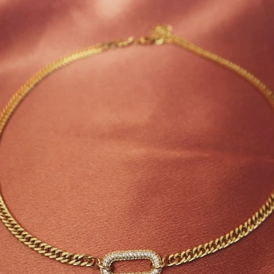 women's gold chain necklace perfect for everyday wear and special occasions.